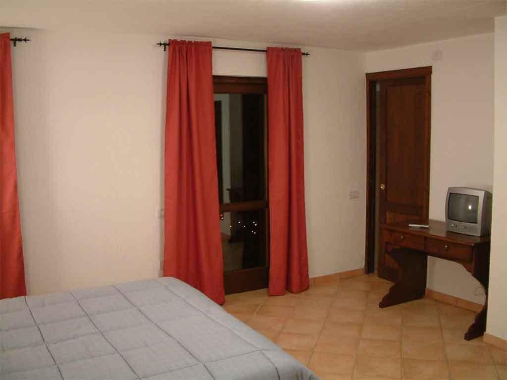 Agriturismo Les Hiboux Brusson Buitenkant foto