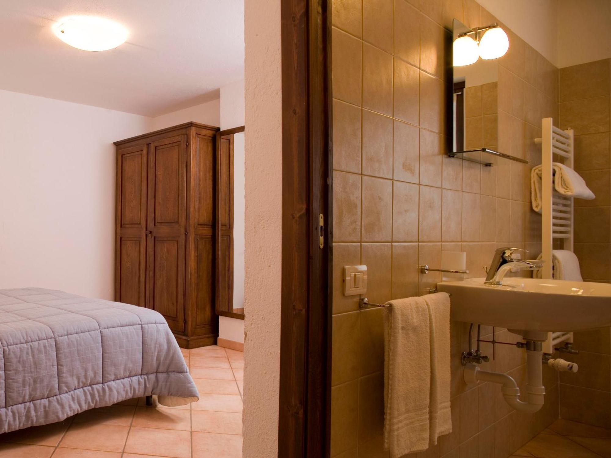 Agriturismo Les Hiboux Brusson Buitenkant foto