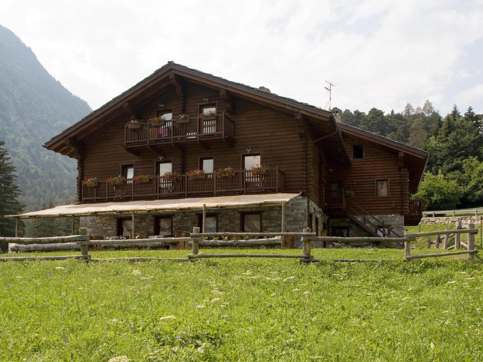 Agriturismo Les Hiboux Brusson Buitenkant foto