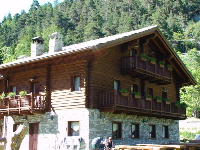 Agriturismo Les Hiboux Brusson Buitenkant foto